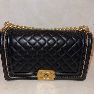 SOLD!! MEDIUM CHANEL BOY BAG (Limited edition)